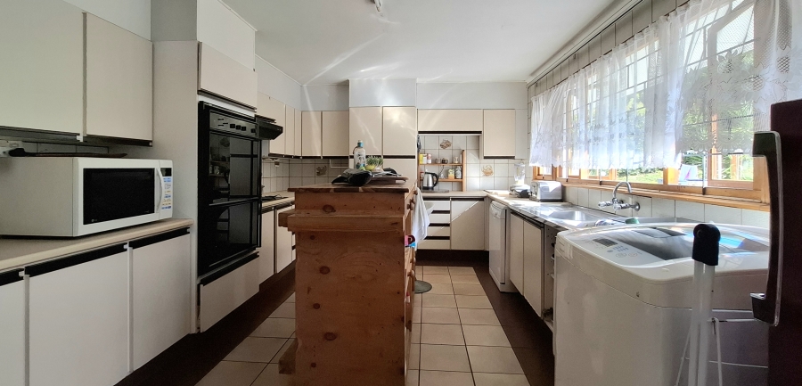 8 Bedroom Property for Sale in Old Place Western Cape